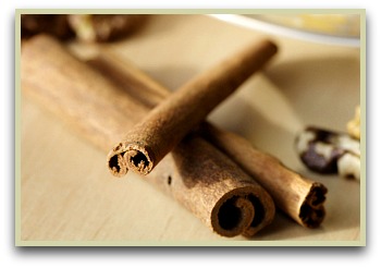 Ceylon cinnamon picture
